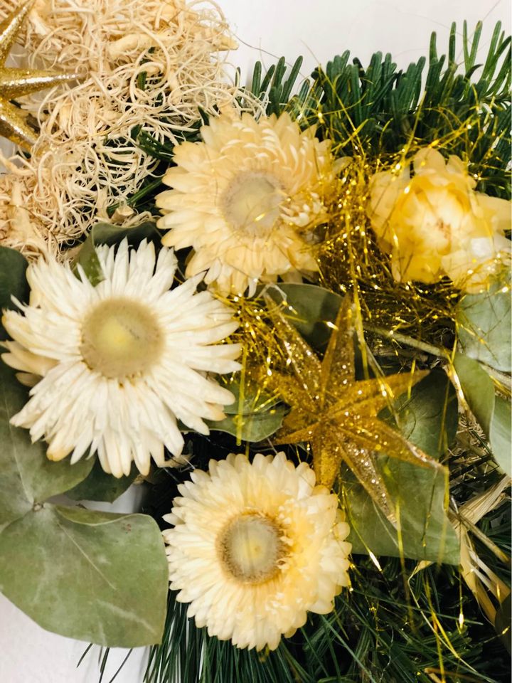 bloemschikken thuis| kerstdecoratie maken| cadeauvoor kerst|kerstpakket| droogbloem pakket|magical flower| diy kerst online kopen