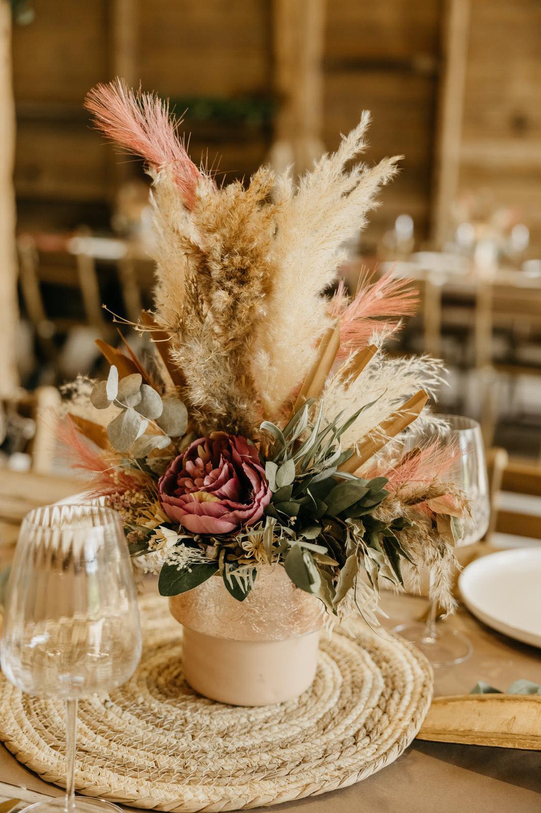 dineraankleding | aankleding diner bruiloft| bloemen huren tafel aankleding | zakelijk bloemen huren| bloemenstyling zakendiner| Magical Flower