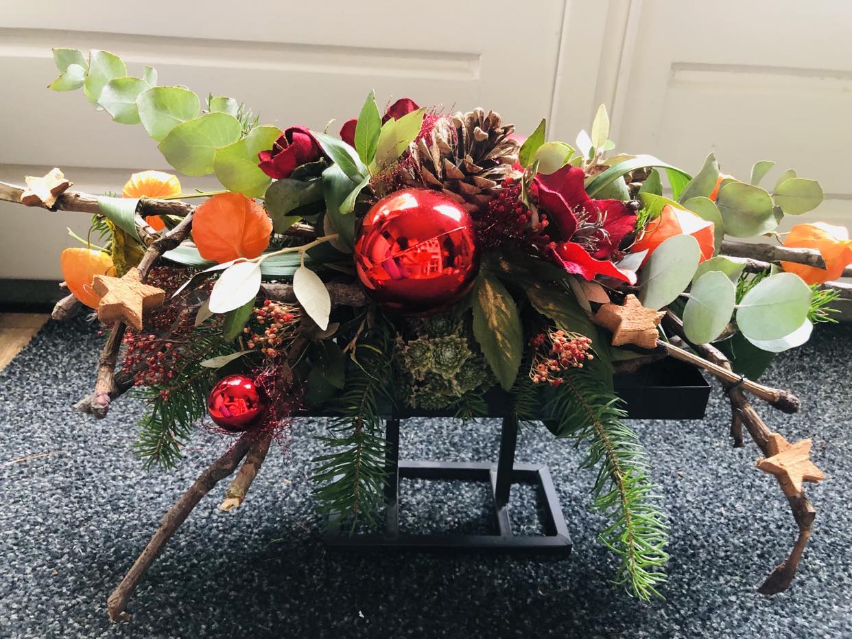 tafelstuk kerst| diy pakket kerst| bloemstuk maken kerst| bloemschikken kerst| bloemschikken kerst thuis| bloemstuk kerst|droogbloem pakket| magical flower|vriendinnendag |familie dag| kerstdecoratie maken