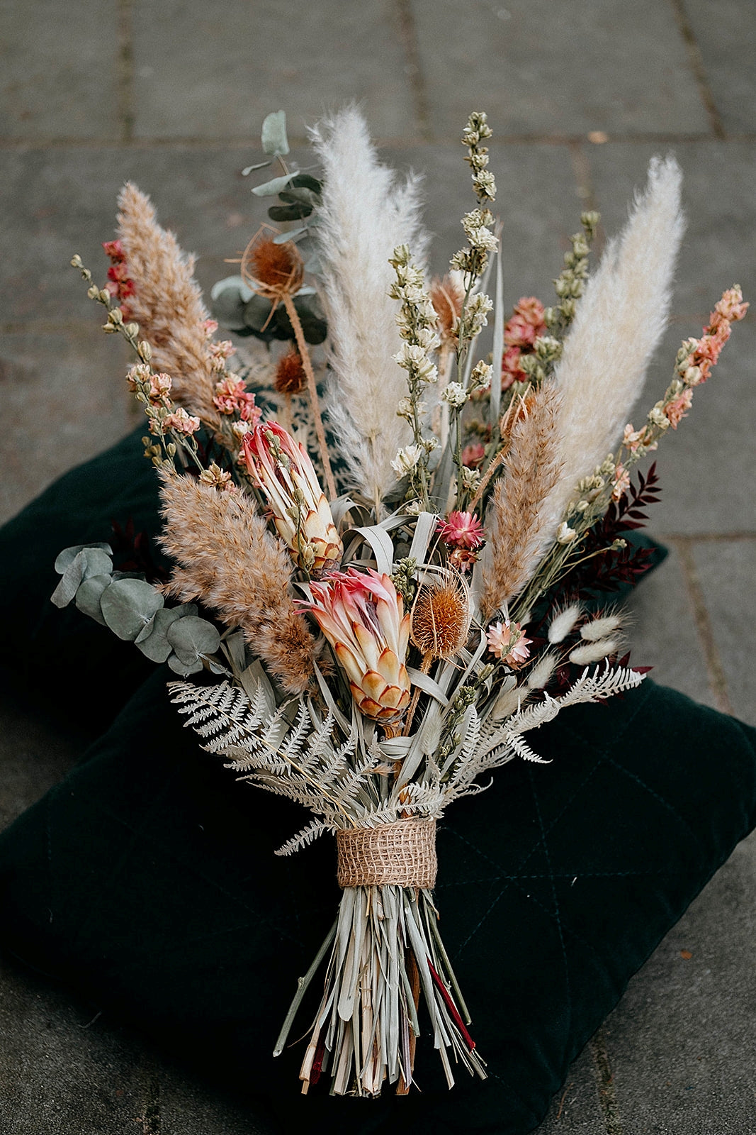 Om toevlucht te zoeken Gluren Goederen Bruidsboeket Van Droogbloemen Pastel – Magical Flower