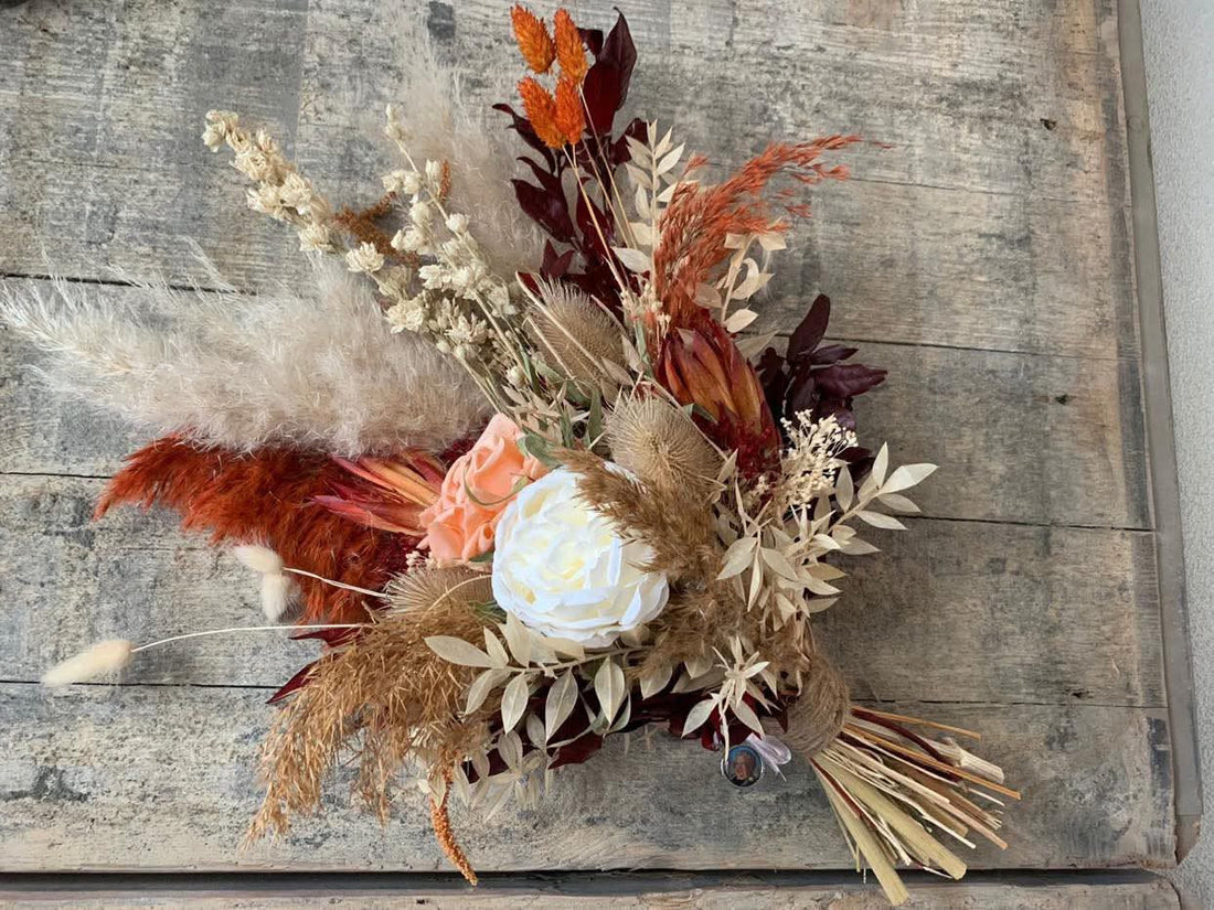 wat te doen met bruidsboeket na bruiloft| bloemen na bruiloft wat te doen| wat met bloemen bruiloft doen na bruiloft|bloemen bruiloft na bruiloft| magical flower