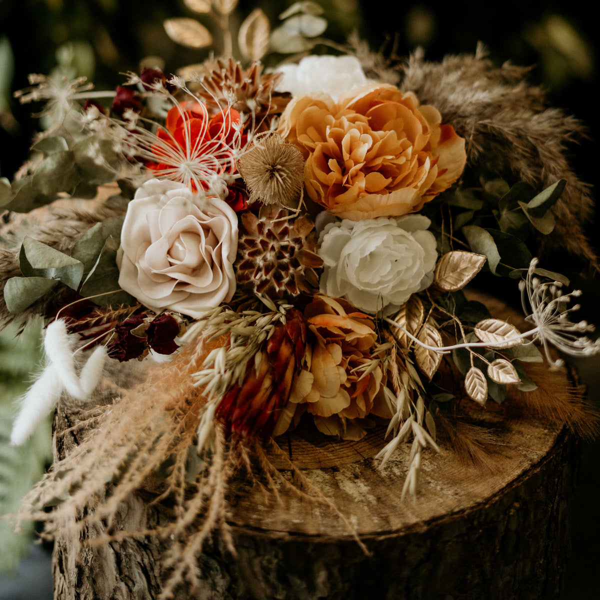 bruidsbloemen online |bruidsboeket van zijdenbloemen en droogbloemen| magical flower| Pelt bruidsbloemen| bloemen bruiloft| bruidsbloemen op maat brabant| mooie bloemen bruiloft