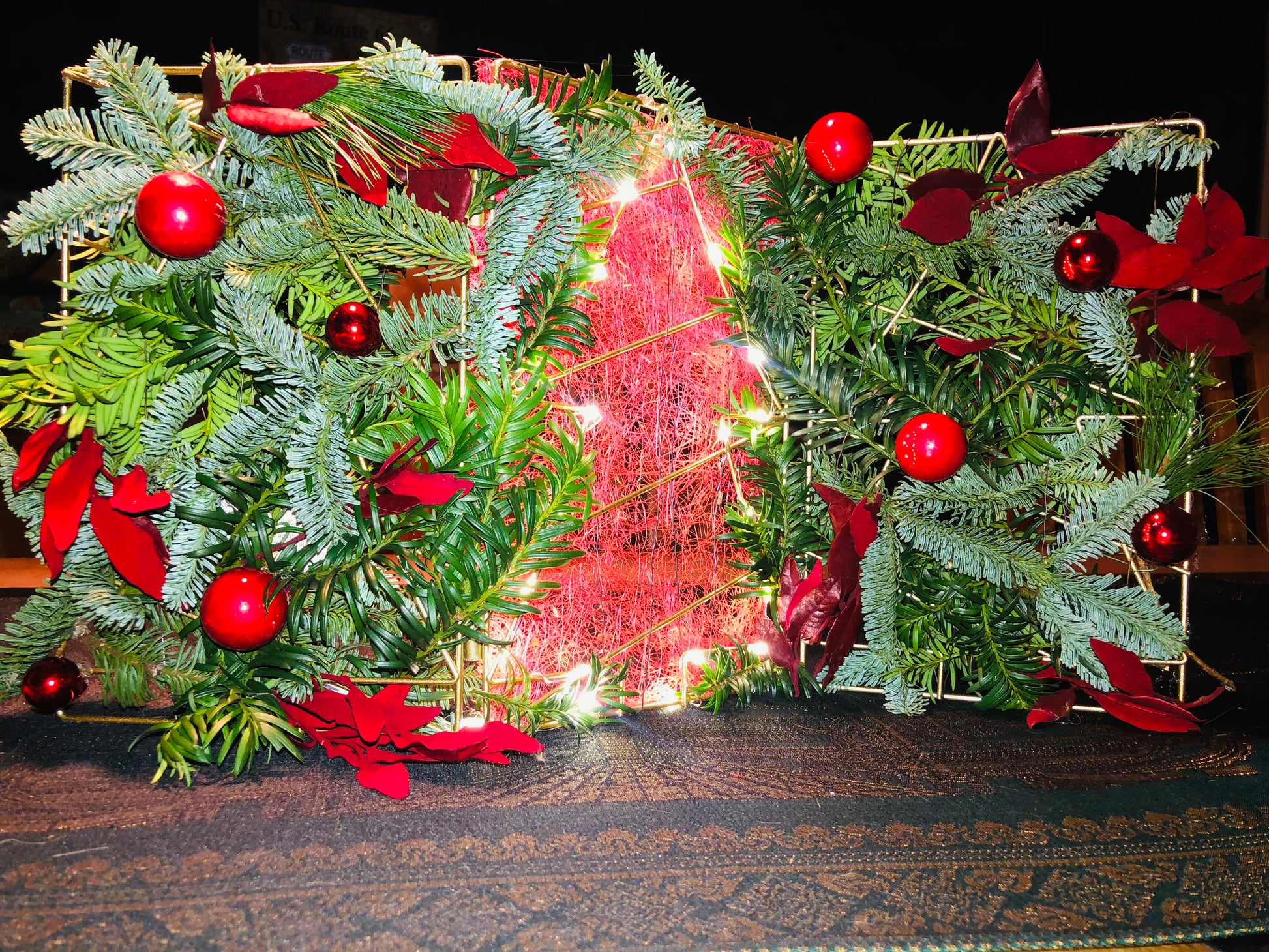 Kerstworkshop budel | workshop kerst eindhoven| kerstdecoratie | kerst | bloemschikpakket kerst 