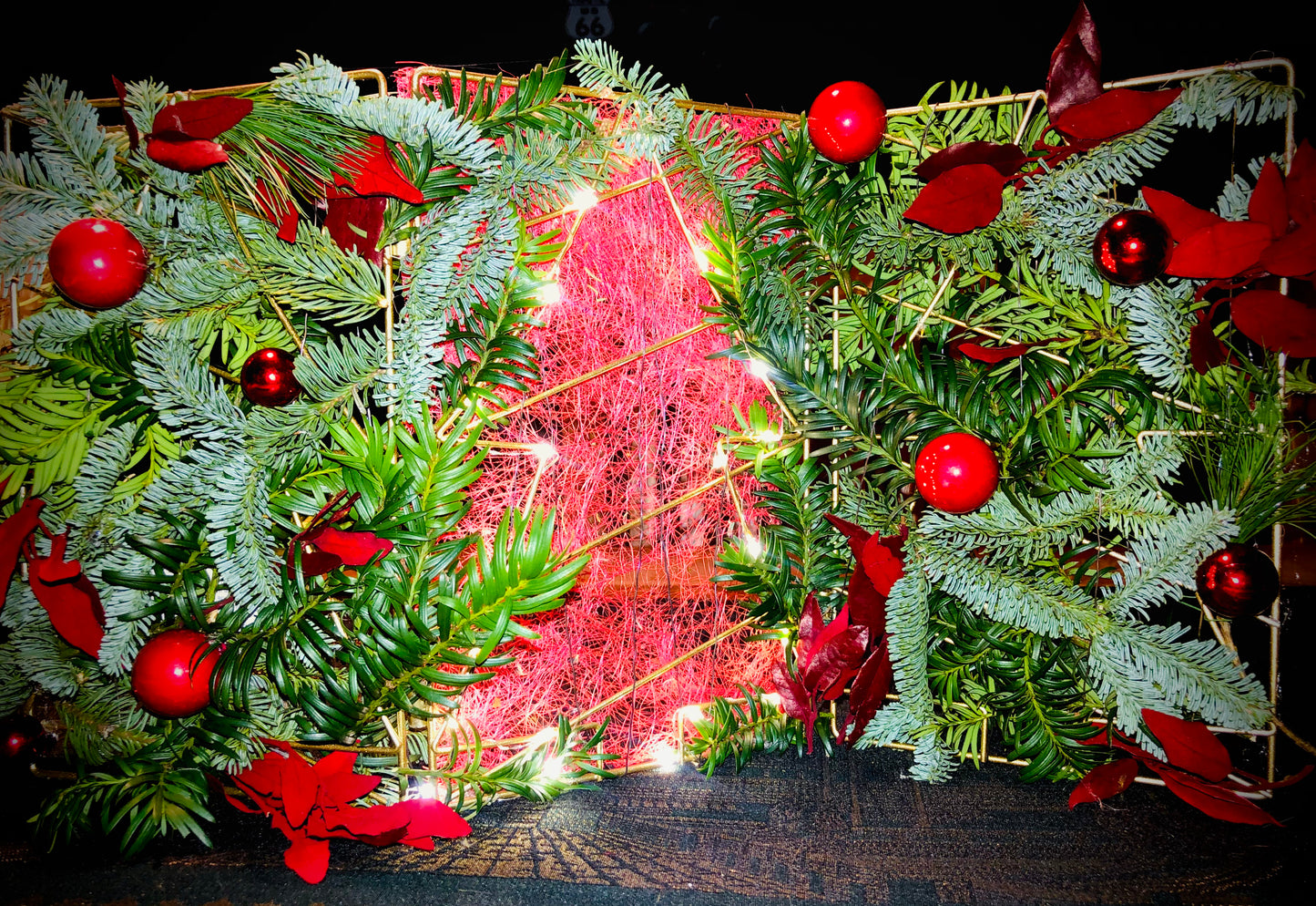 Kerstworkshop budel | workshop kerst eindhoven| kerstdecoratie | kerst | bloemschikpakket kerst 