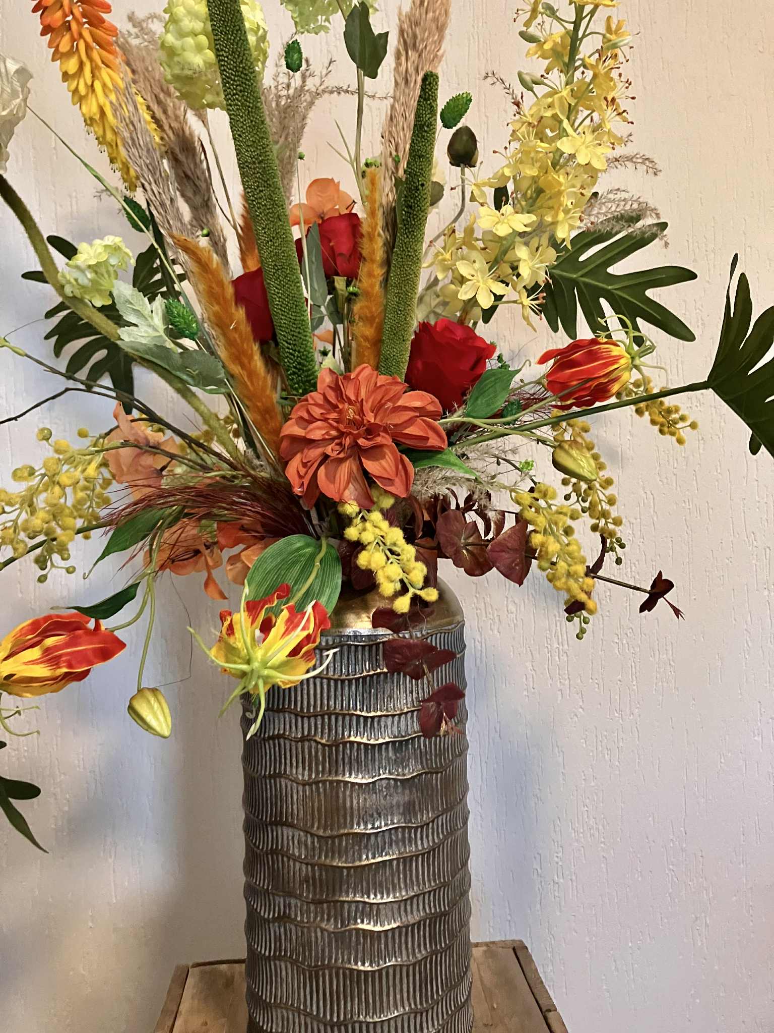 zijdenbloemenboeket| zijden boeket in hoge vaas|zijden bloemen boeket in hoge vaas| magical flower