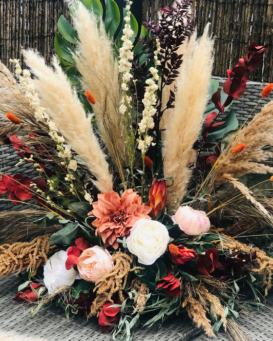 | bloemen bruiloft grondstuk| bloemstuk bruiloft bestellen| duurzame bruiloft| zijdenbloemen huren | magical flower