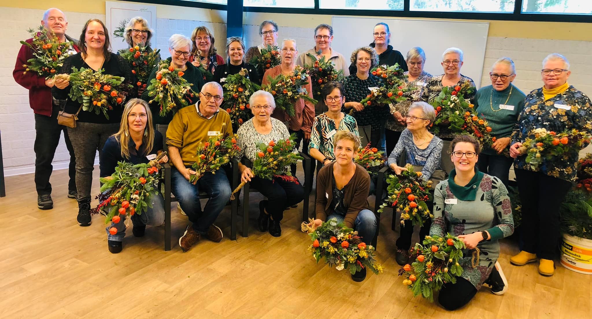 workshops bloemschikken eindhoven| bloemschikken workshops| workshops op locatie| vriendinnenuitje eindhoven| bloemschikken brabant| magical flower| personeels uitje