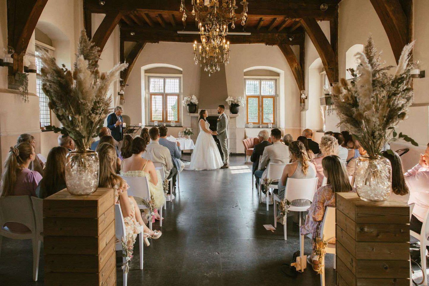 duurzame bloemen voor jullie bruiloft| bruidsbloemen op maat| Ceremonie| bloemen bruiloft|bruidsboeket van droogbloemen| magical flower| bloemen bruiloft belgie| bloemen bruiloft nederland|bloemen bruiloft pelt|bloemen bruiloft eindhoven