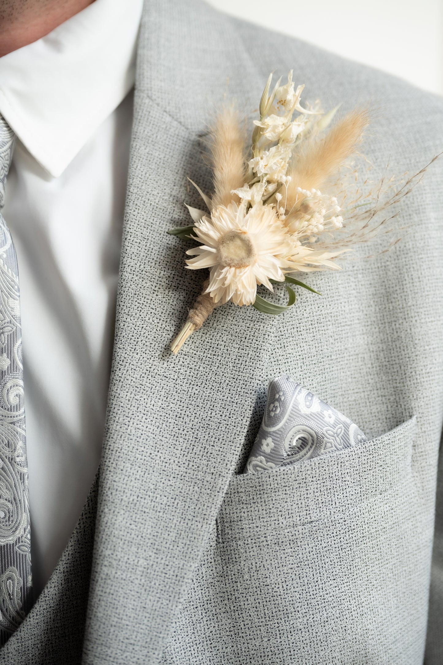 zijdebloemen huren bruiloft| bloemenboog huren bruiloft| luxe bloemen bruiloft| bruidsbloemen brabant| bloemen bruiloft eindhoven| mooie bruidsbloemen| bohemian bruiloft inspiratie|bloemenstyling bruiloft brabant|bruidsbloem styliste| bruidsboeket online bestellen|magical flower