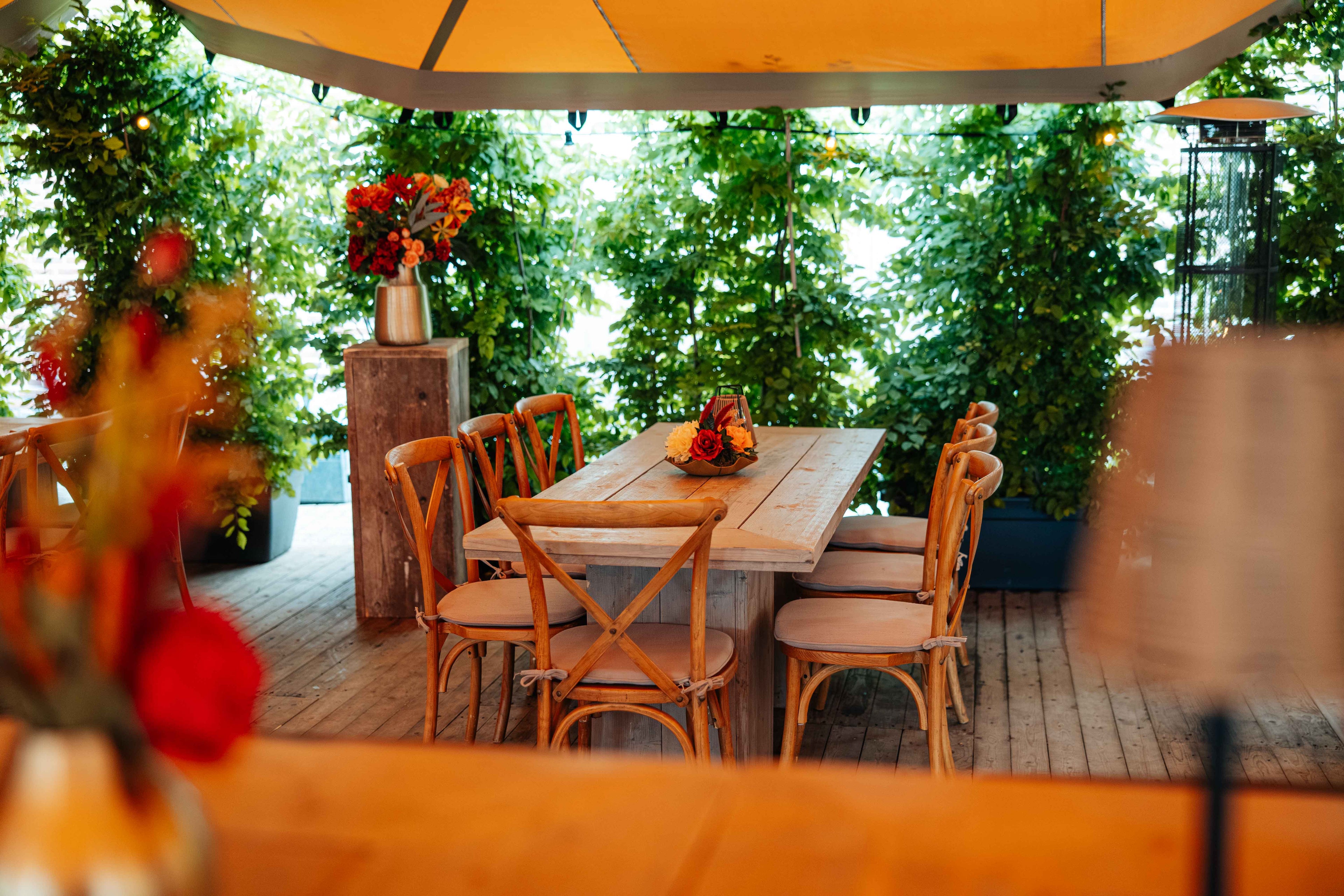 eventstyling| bloemen huren events|magical flower pelt| zijdenbloemen huren eindhoven
