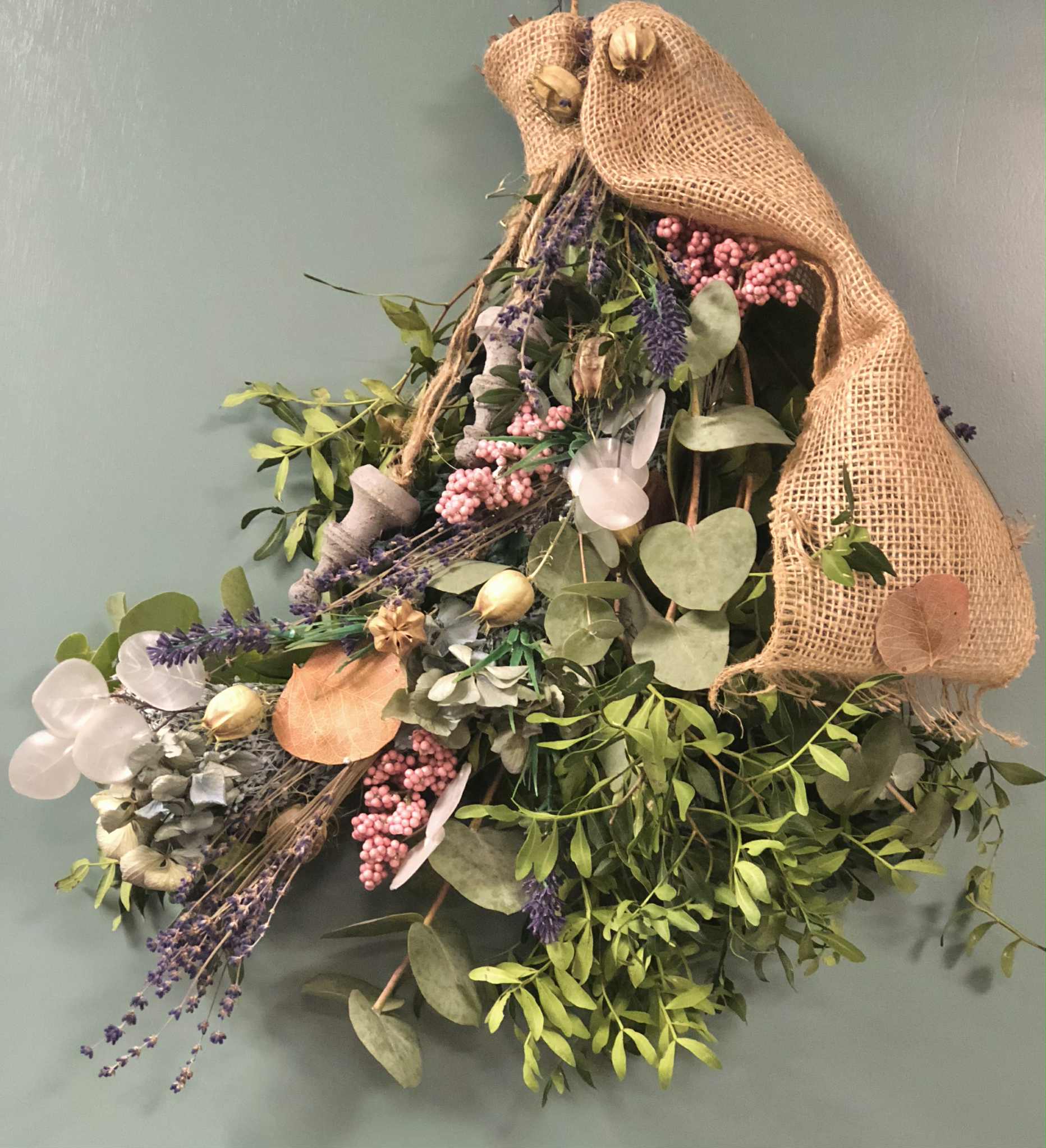 vriendinnen uitje eindhoven| familie activiteit eindhoven| bloemschikken workshop| workshop bloemschikken| magical flower| workshopavond| leuk uitje eindhoven| herfstvakantie uitje| toef maken| droogboeket leren maken| droogboeket leren schikken