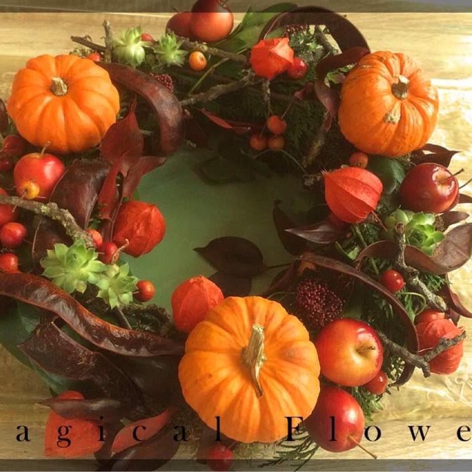 herfstkrans|bloemschikken eindhoven| bloemschikken budel| magical flower| herfstworkshop| herfstkrans maken|  vriendinnenuitje|familiedag| uitje collega's|workshop 