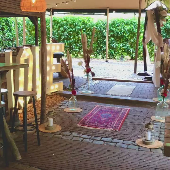 zijden bloemen huren| zijden bloemen huren events|Trouwen in de herfst| bloemen bruiloft| bruidsboeket kopen| boeket voor bruiloft| backdrop huren| bloemen huren evenement| bloemen huren evenement| b2b| bruidsbloemen huren| zijdebloemen huren| prieel met bloemen huren bruiloft| trouwdecoratie huren eindhoven| Magical Flower