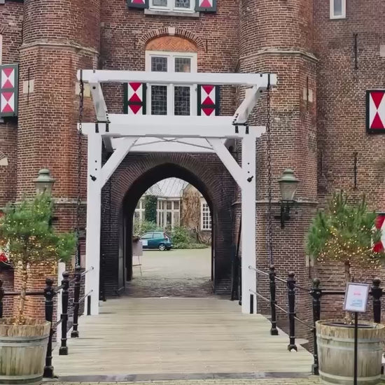 Zijdenbloemen huren| luxe zijdenbloemen huren bruiloft| bloemen huren bruiloft| bloemen bruiloft eindhoven| bloemen huren bruiloft België| Bloemen bruiloft online| decoratie bruiloft huren| magical flower