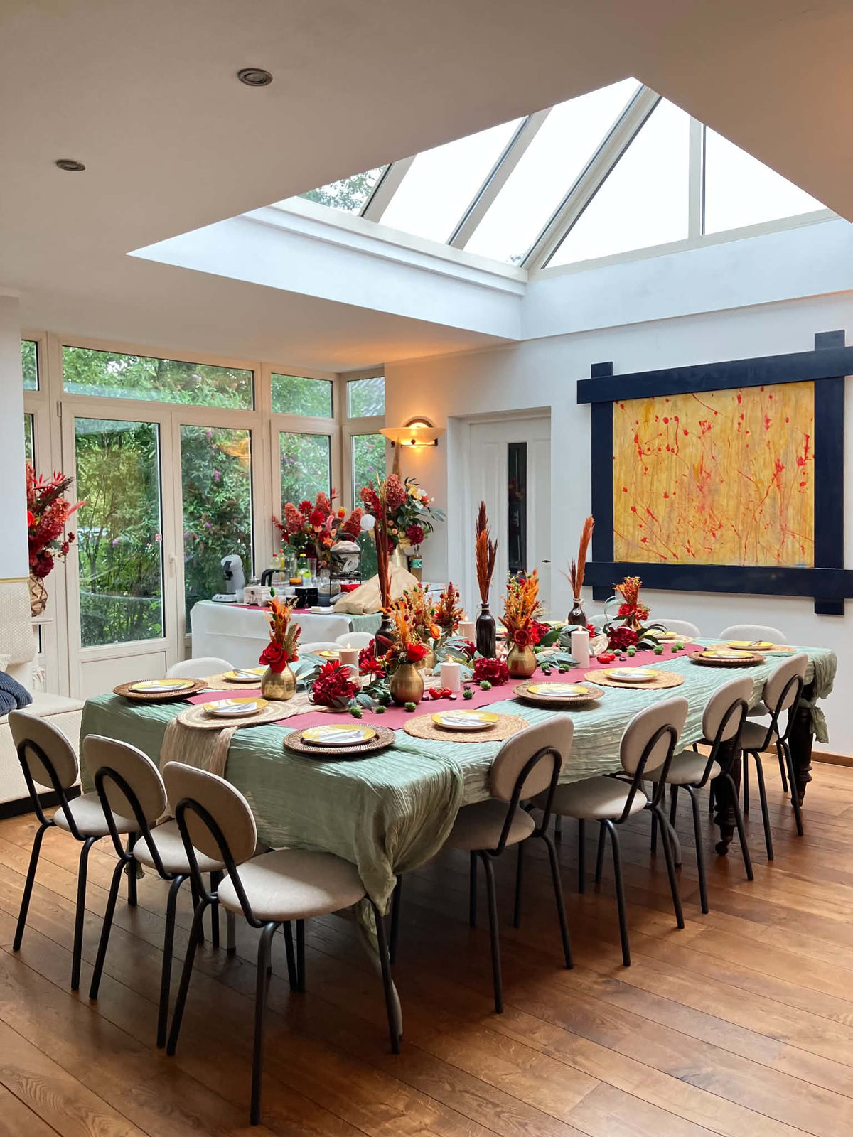 Video laden: tafelstyling|eventstyling magical flower pelt| b2b bloemen huren belgie| decoratie huren events belgie| eventstyling eindhoven
