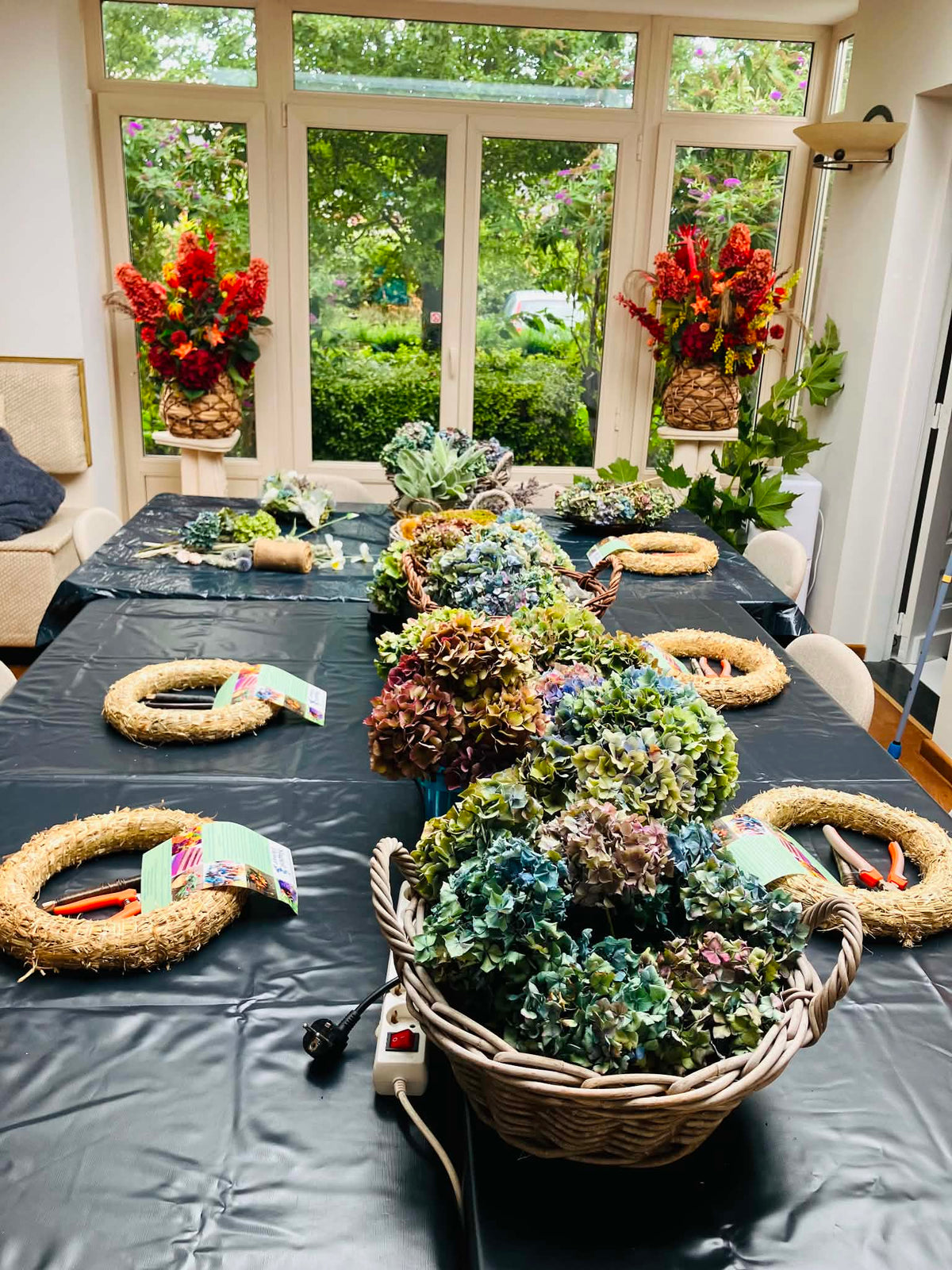 Video laden: workshops bloemschikken Pelt|Magical Flower Pelt|bloemschik workshops vlaams gewest|bloemschikken limburg|bloemschikken brabant| bloemschik workshops belgie