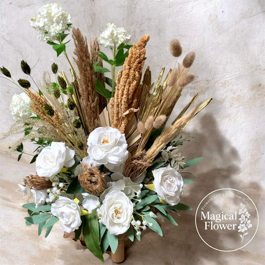 tafeldecoratie bruiloft| tafelstuk huren| bloemen huren bruiloft|bloemen huren Pelt|bloemen huren eindhoven|bloemen huren bruiloft brabant| magical flower 
