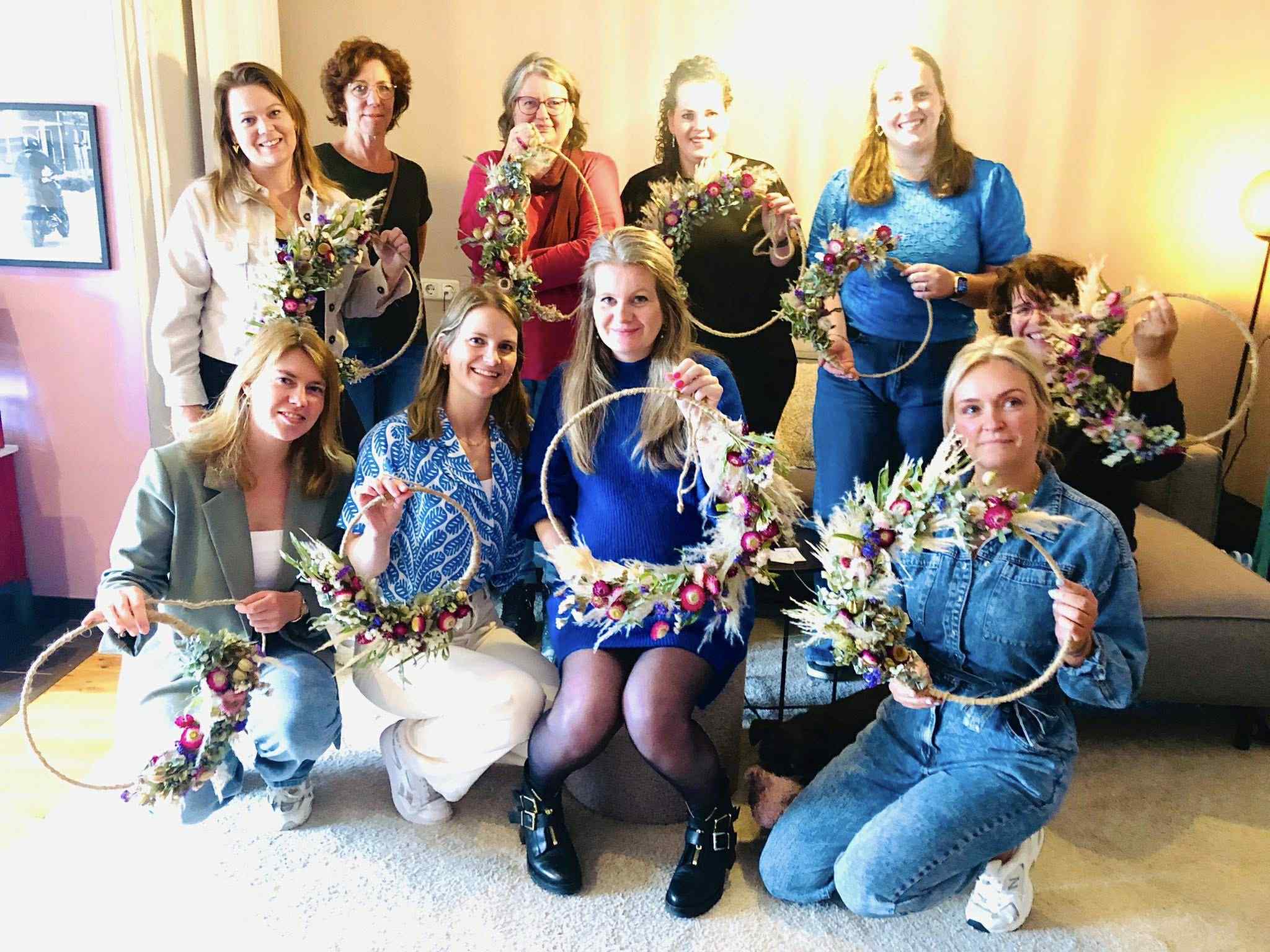 worshop bloemschikken pelt| bloemschikken workshop droogbloemen krans| magical flower| bloemschikken brabant| babyshower